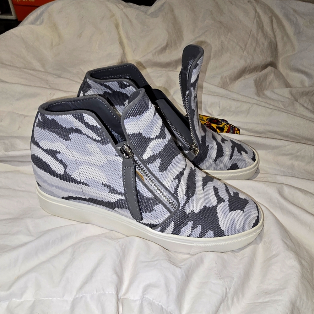 STEVE MADDEN VANS